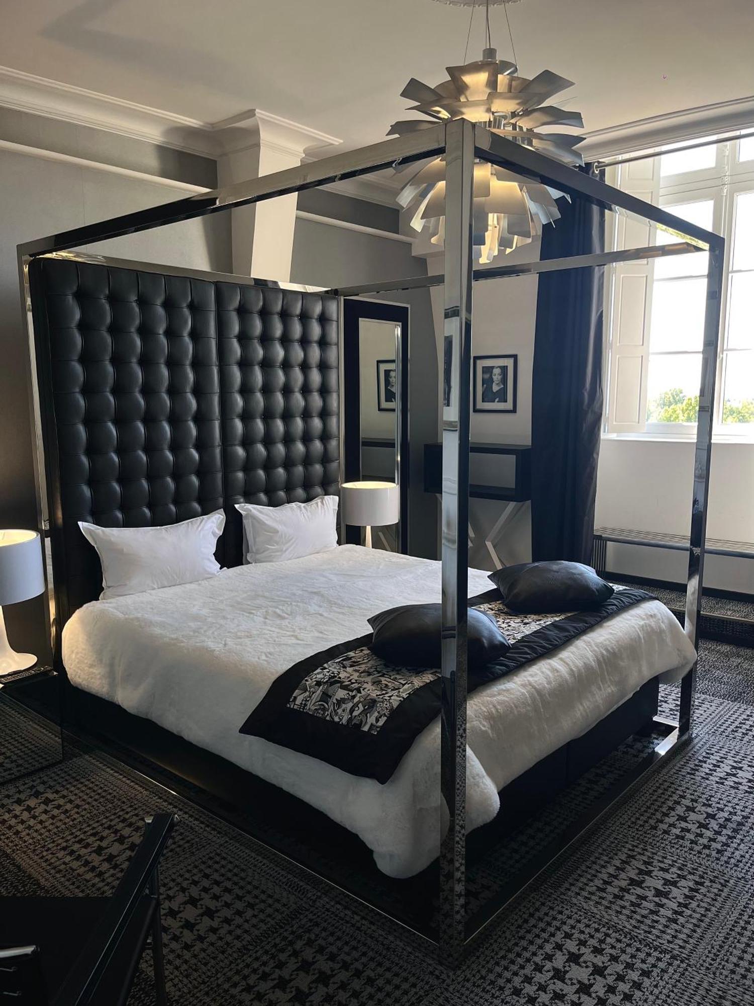 Art Hotel Рошекорбон Экстерьер фото