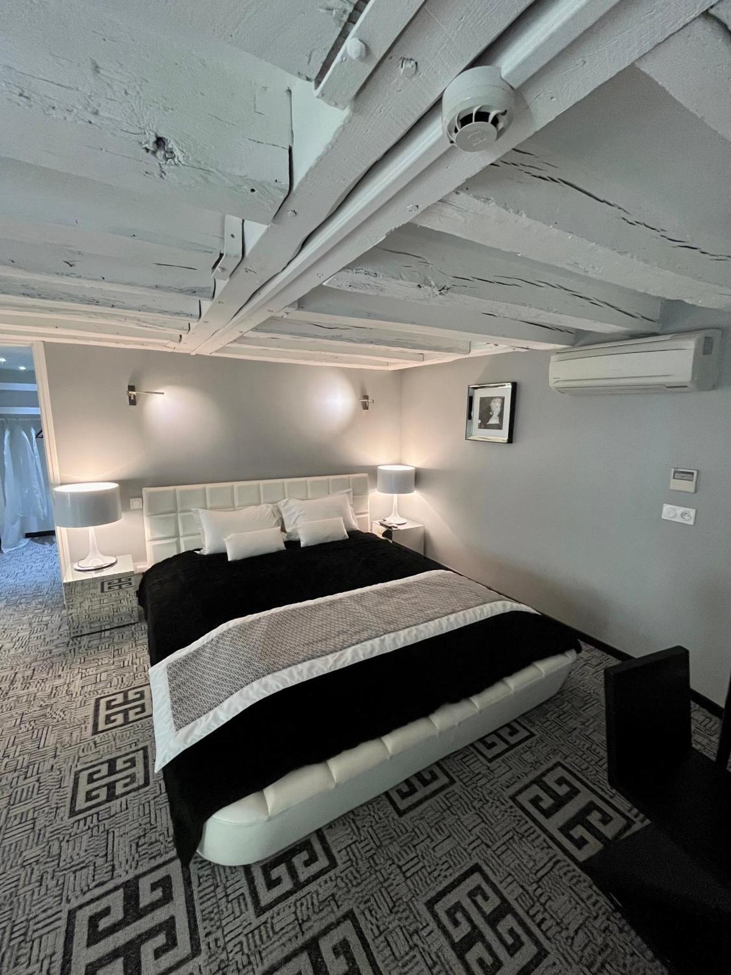 Art Hotel Рошекорбон Экстерьер фото